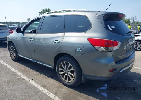 2015 Nissan Pathfinder Sv z USA, uszkodzony, nr VIN 5N1AR2MM2FC608267